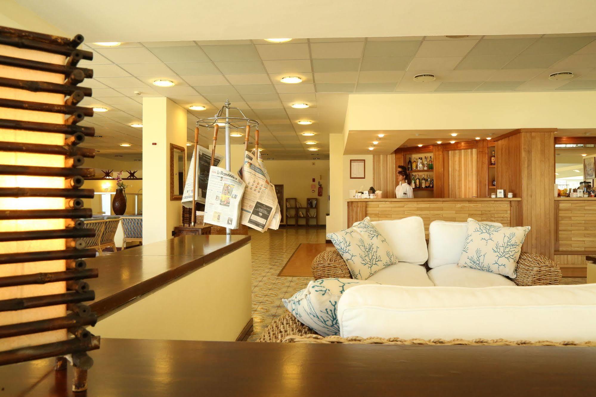Pugnochiuso Resort - Hotel Del Faro Ngoại thất bức ảnh